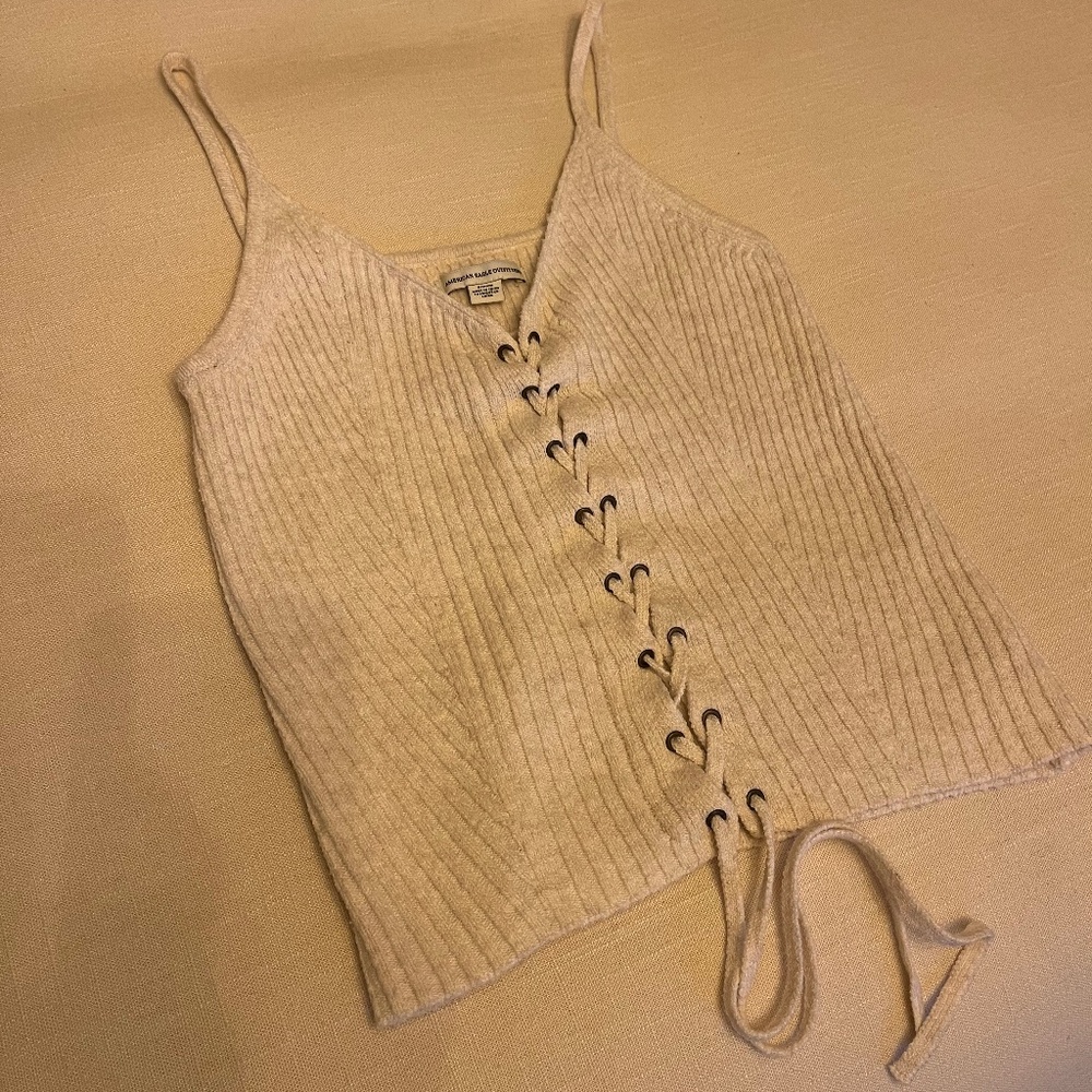Women’s lace up tank top